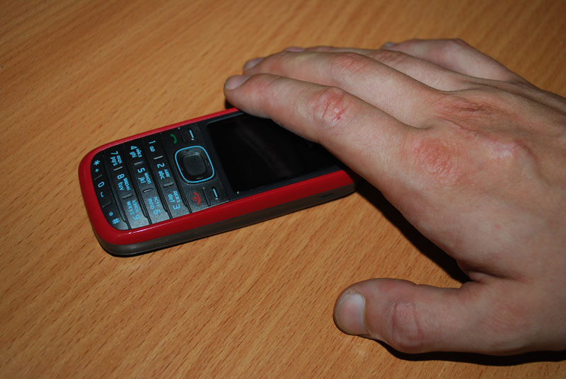 В Оренбурге студент колледжа украл сотовые телефоны у одногруппников